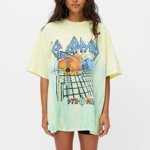 UO Def Leppard Pyromania T-Shirt Dress